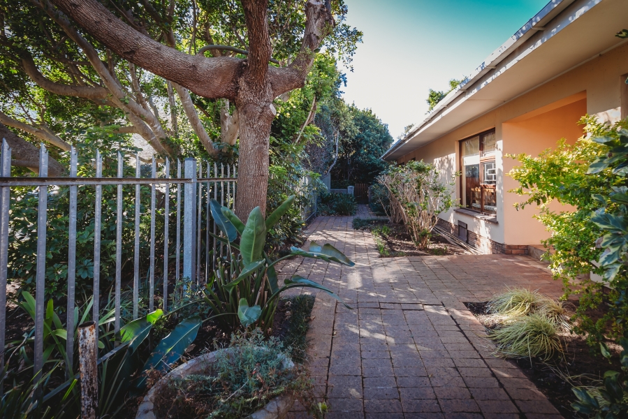 5 Bedroom Property for Sale in Bodorp Western Cape